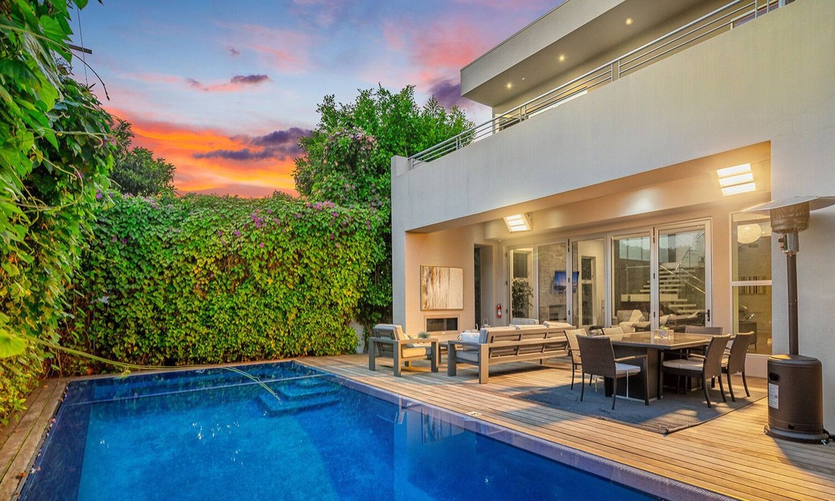 Carthay Circle Villa | Beverly Grove Villa D! Luxury stay with Pool and Spa