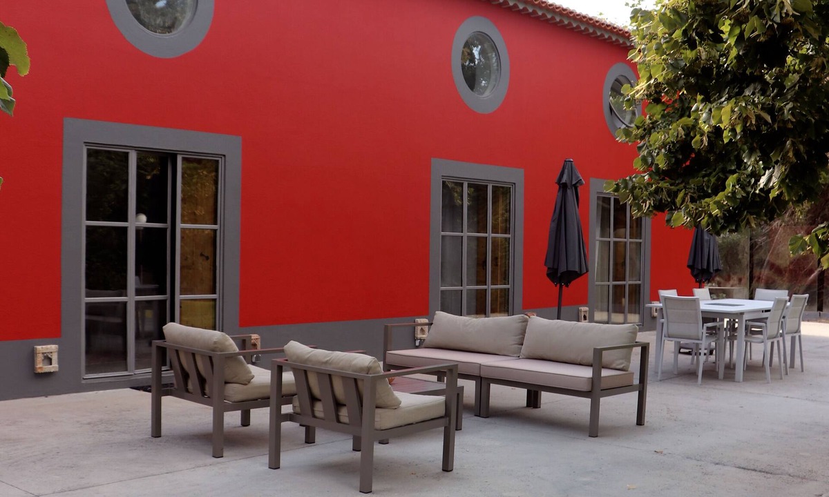 A dos Negros House | Big Red Barn - Modern Refuge in Obidos, Portugal