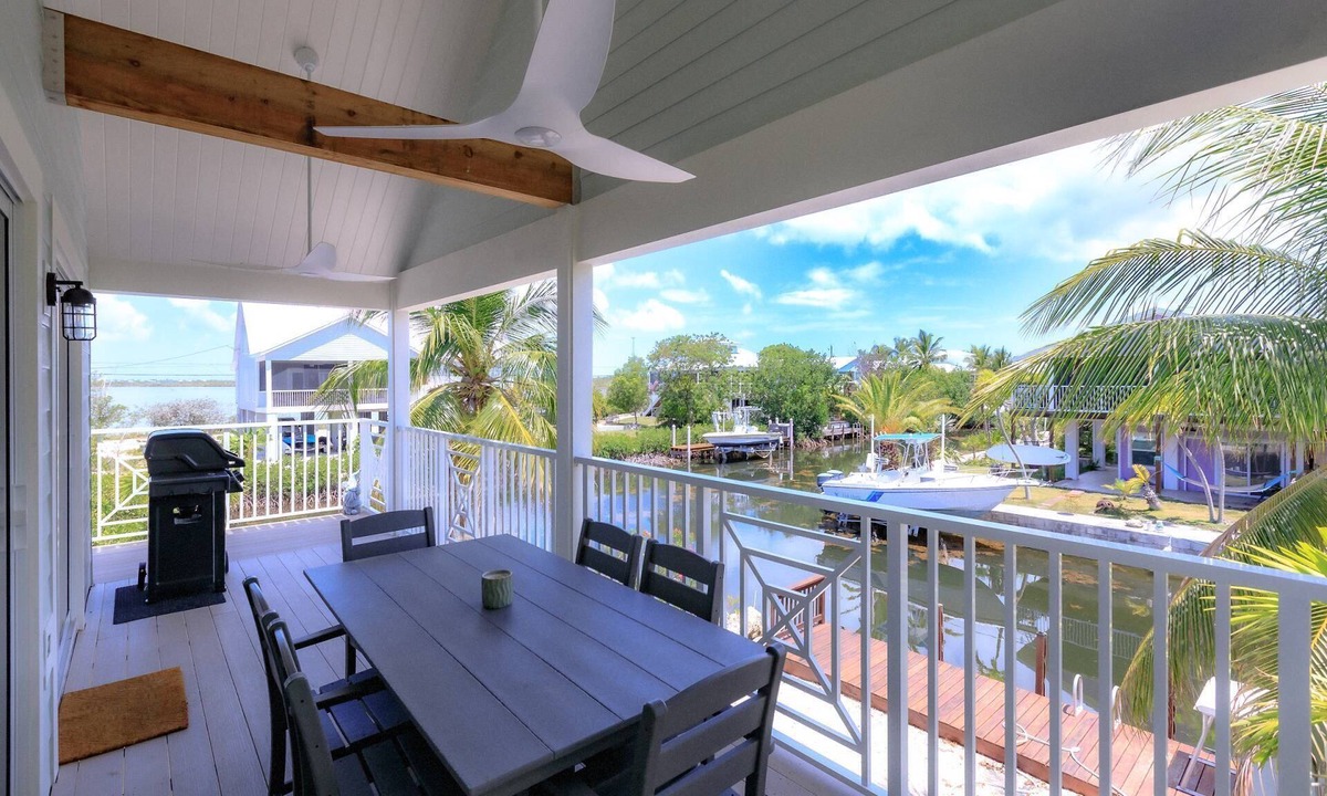 Breezeswept Beach Estates House | Boater's Paradise | 170' Waterfront | 30' Dockage | Ramrod Key Retreat