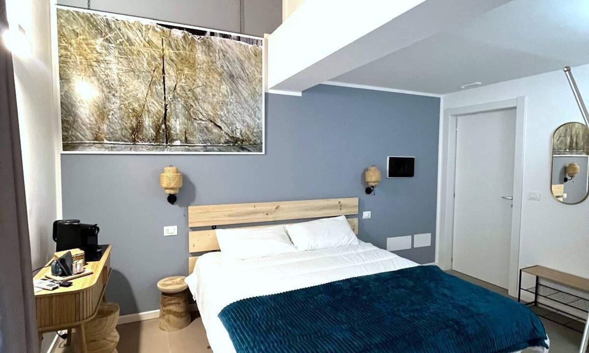 Province of Bologna House | Bologna Rooms & Art