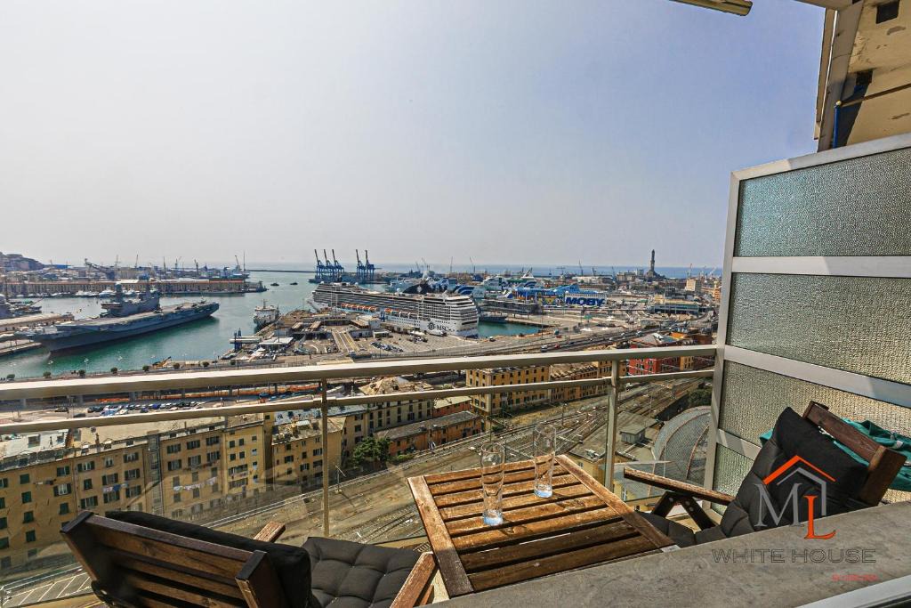 San Teodoro Apartment | Bouganville House by ML WHITE HOUSE