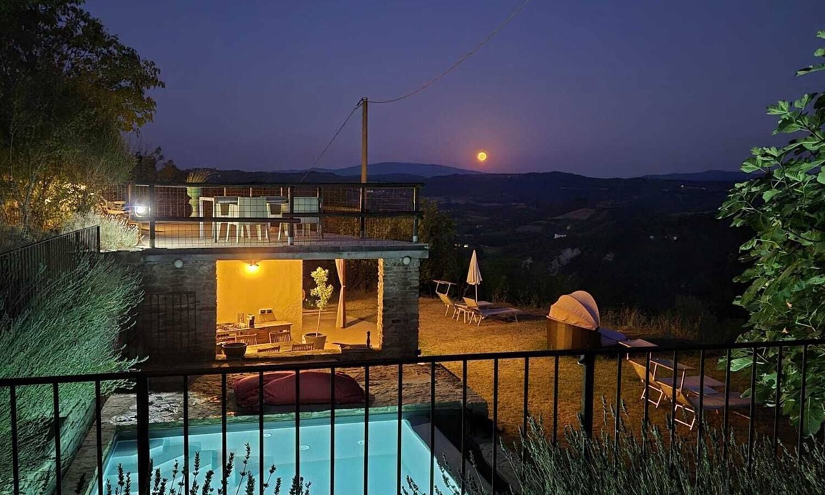 Merana Apartment | Bright apartment Il Biancospino with infinity pool in the Upper Monferrato
