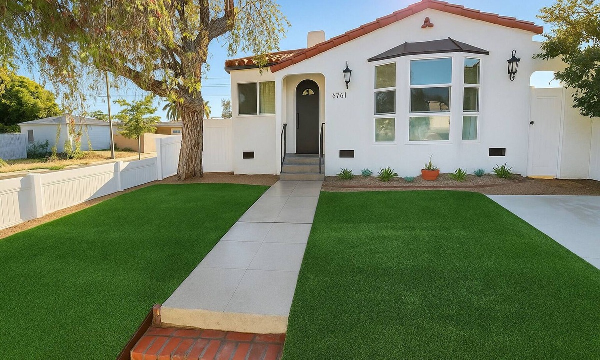Park Mesa Heights House | Bright Corner Home Retreat Near SoFi