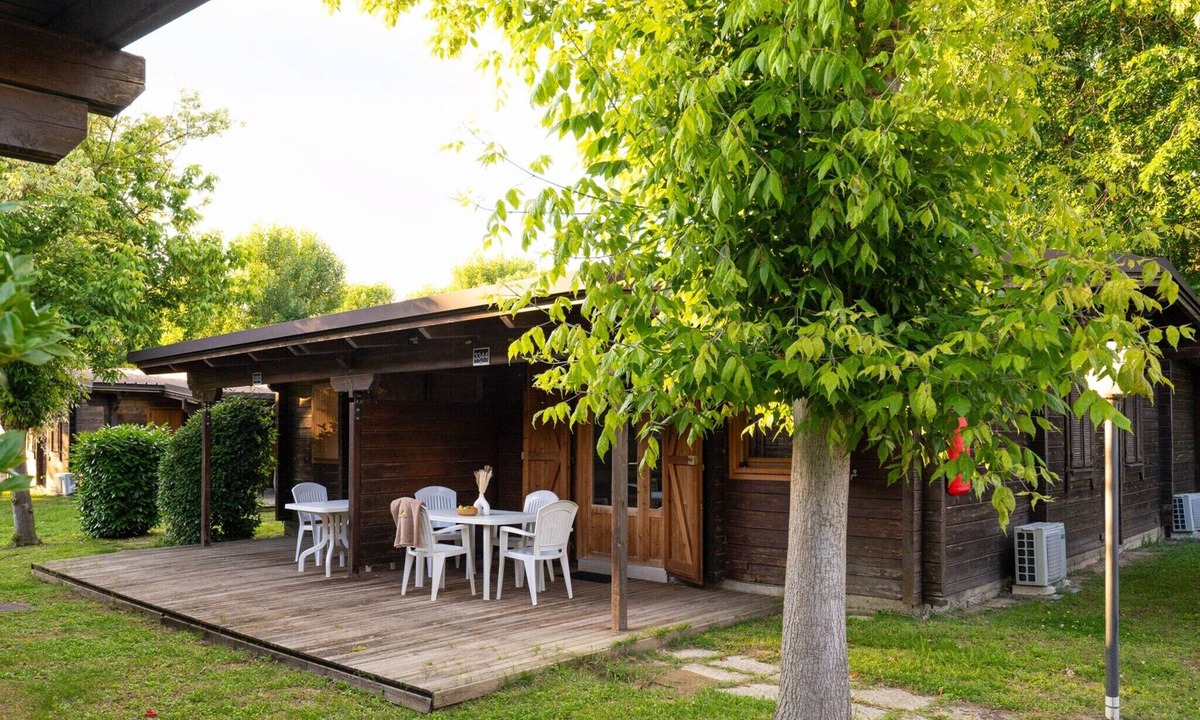 Lido Adriano House | Bungalow in the Adriano Family Camping Village