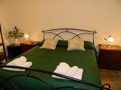 Bagnoregio House | Camera matrimoniale Nicolò con bagno privato