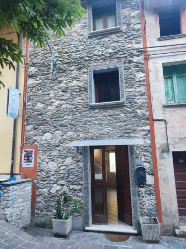 Colonnata House | Casa Brunetta