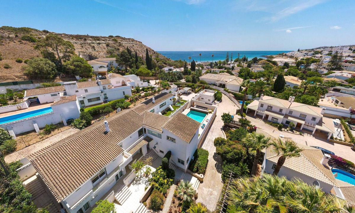 Praia da Luz Villa | Casa Caravela - Luxury 6 bedroom villa, 100m from the beach