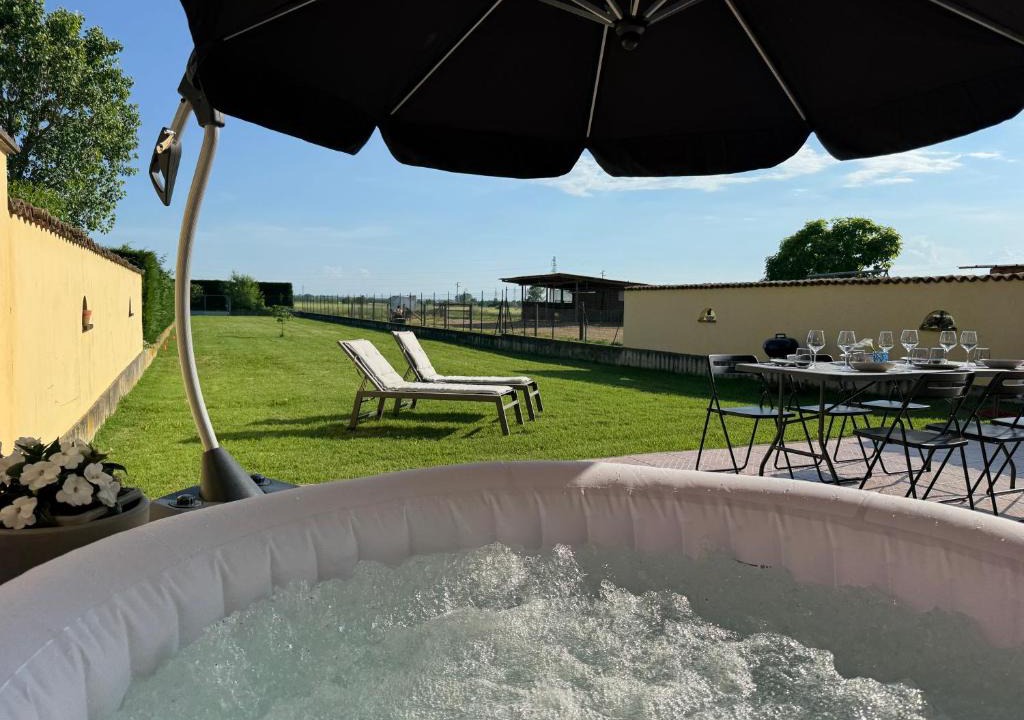 Villanova d'Asti House | Casa con giardino tra Asti e Torino, Relax nel verde