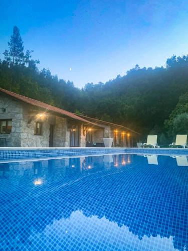 Rio Caldo House | Casa das Leirinhas- Refúgio do Gerês - T3 House -
