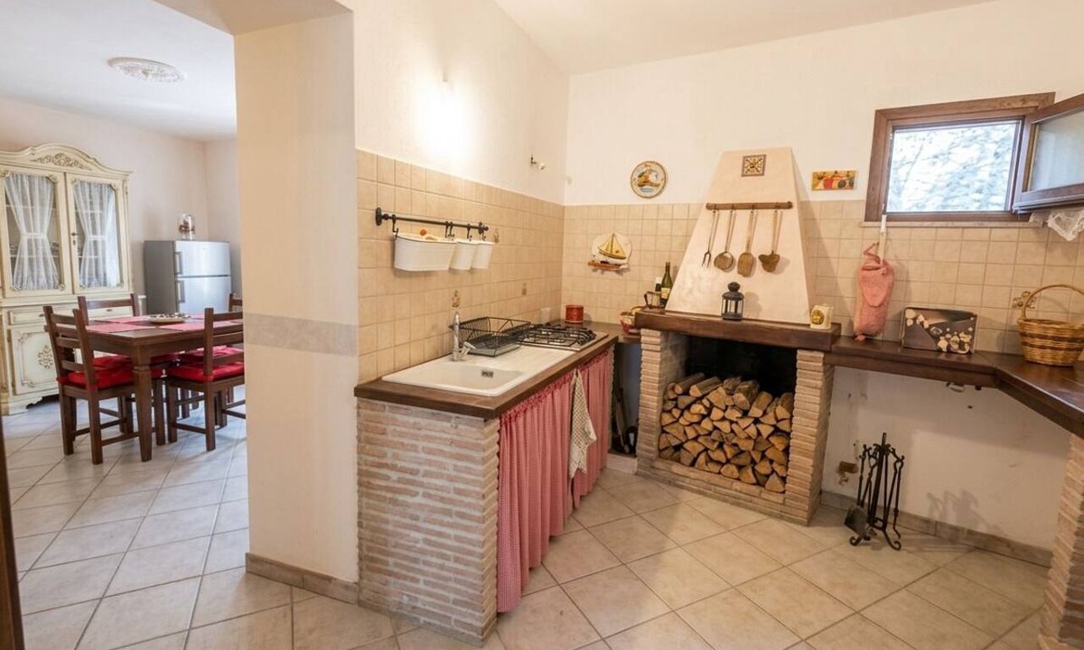 Canepina Apartment | Casa del Borgo: Between the Mountains and the Lake, Near Rome