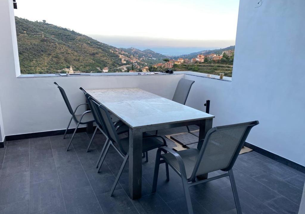 Dolcedo House | Casa Diciotto