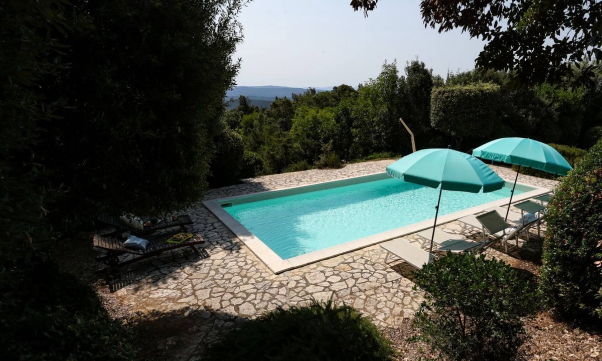 Monteverdi Marittimo Villa | Casa Ginepro: Villa with private panoramic swimming pool
