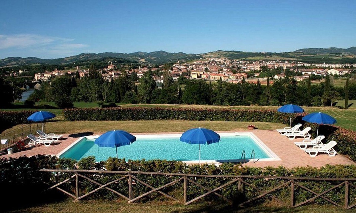 Umbertide House | Casa Gioele C: A welcoming apartment situated in a quiet location, a few minutes from the town center, with Free WI-FI.