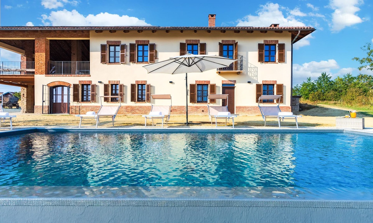Belveglio Villa | Casa Leonarda 8+2, Emma Villas