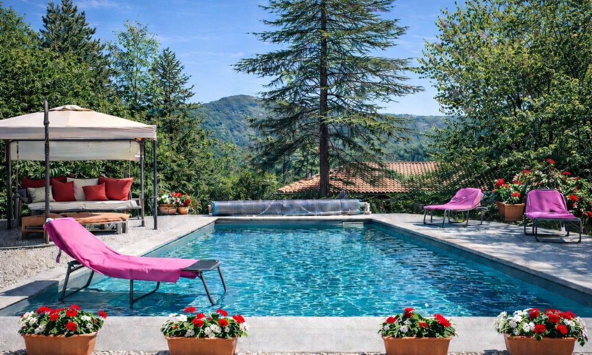 Pietralunga House | Casa LILU- Charming Italian casa with private pool, peace & nature