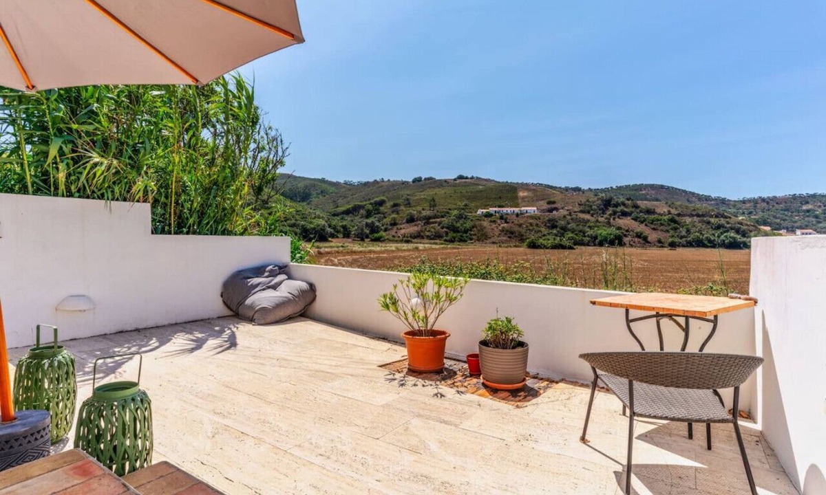 Aljezur House | Casa Mira Vale|Calm Country House by Lisbeyond