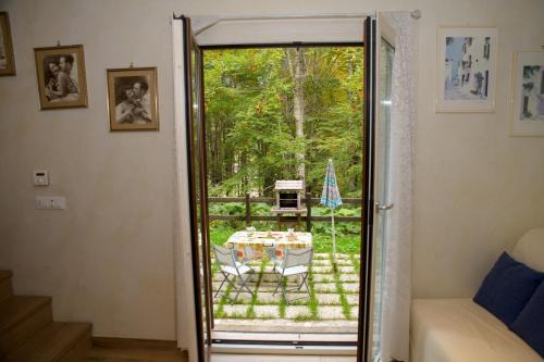 Subiaco Apartment | Casa nel bosco