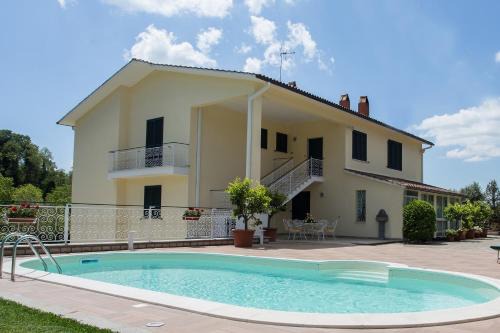 Viterbo House | Casa Vacanze La Mattonara
