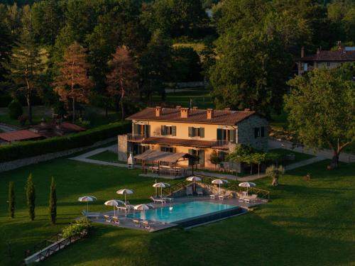 Pratovecchio Villa | Casale Daniele by PosarelliVillas