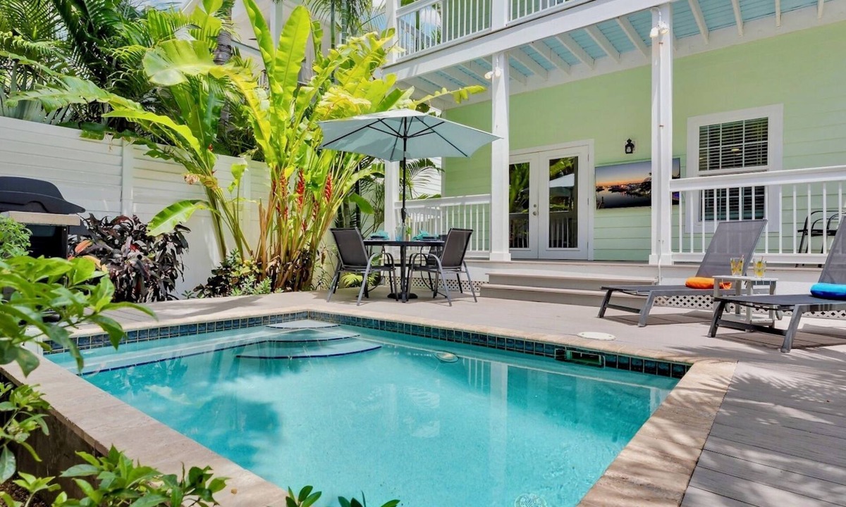 Key West House | *CAYO CALYPSO @ HIGGS BEACH* Modern Home/Pool + LAST KEY SERVICES.