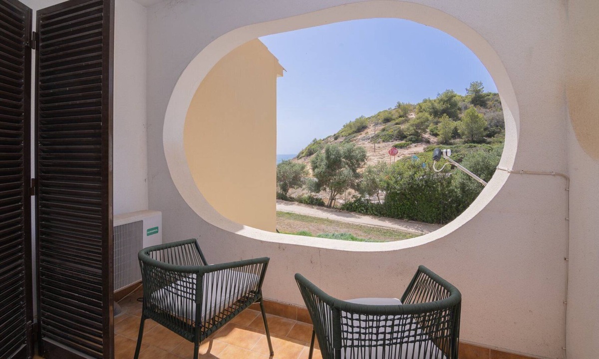 Vale de Centianes Apartment | Centeanes beach II by Innkeeper