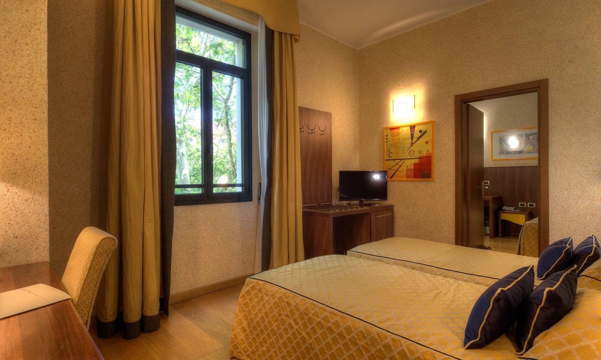Old Town Hotel | Central Park Hotel Modena