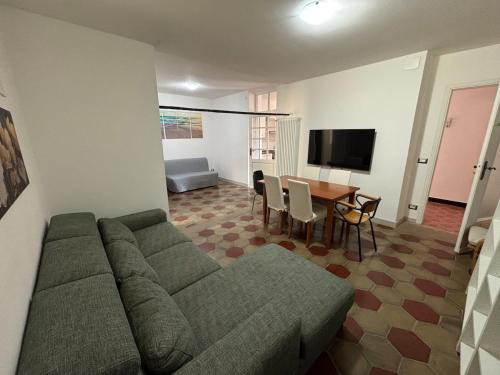 Albenga Apartment | CENTRO STORICO Spazioso LOFT in Residenza Storica