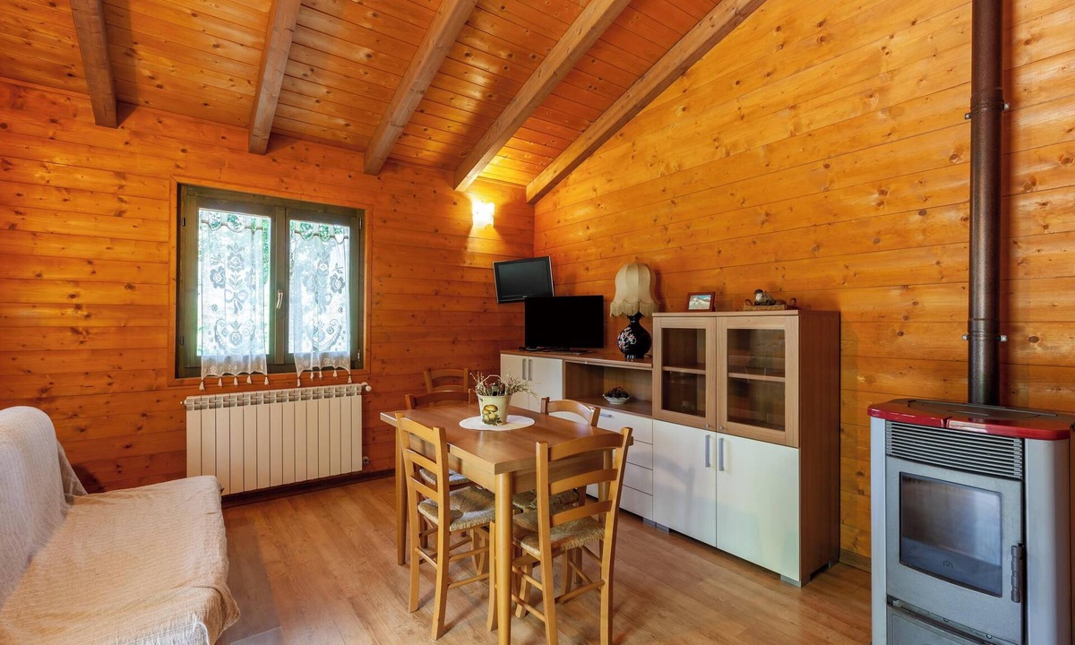 Sillano House | Chalet Scoiattolo with Mountain Views and Terrace