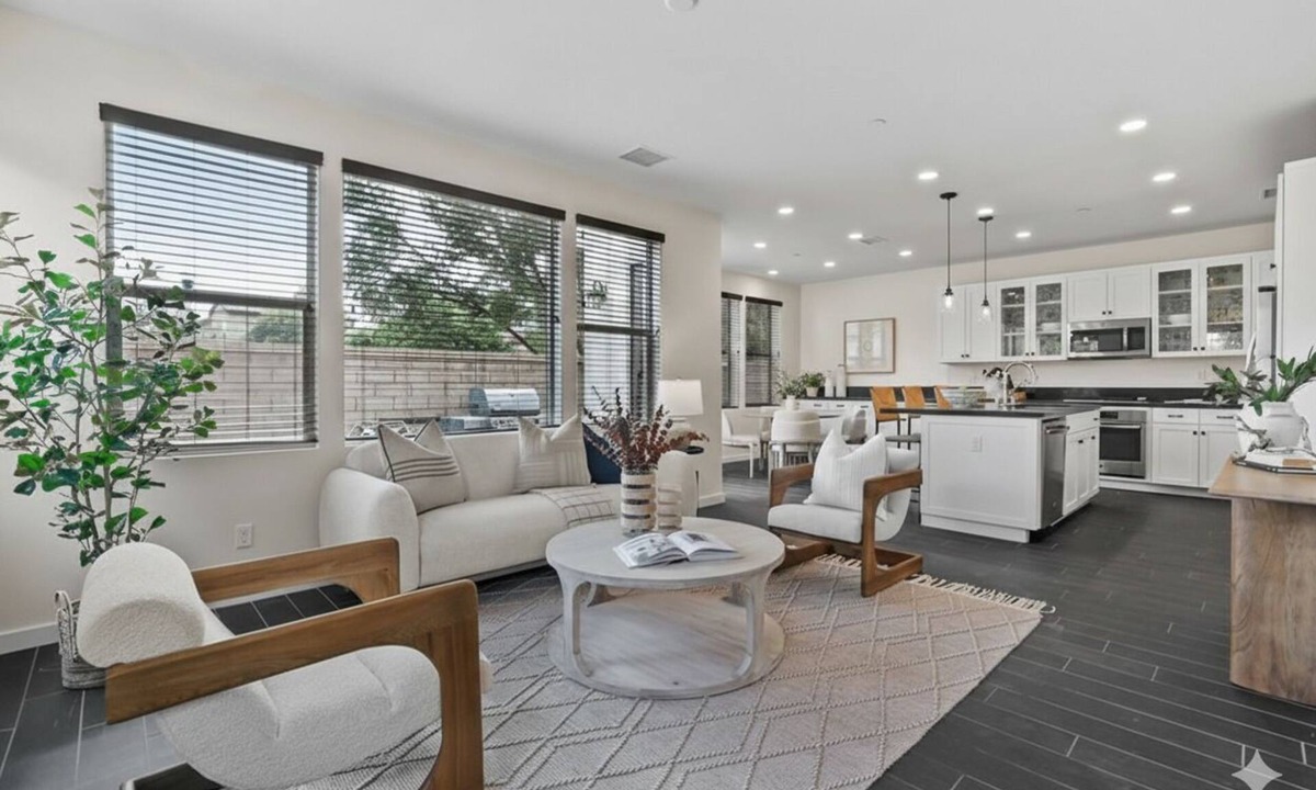 Lake Forest House | Charming 3-bedroom house with AC in Lake Forest