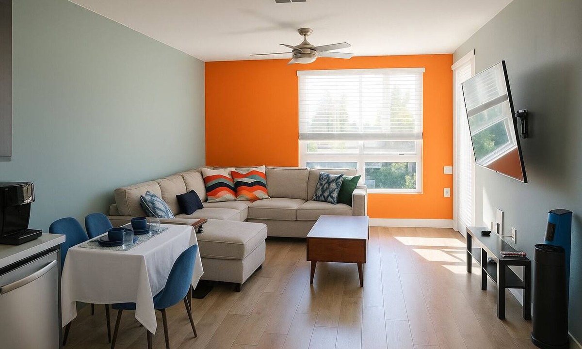 Old Pasadena Apartment | Charming Oldtown Pasadena 1-bedroom apartment with pool/fitness center