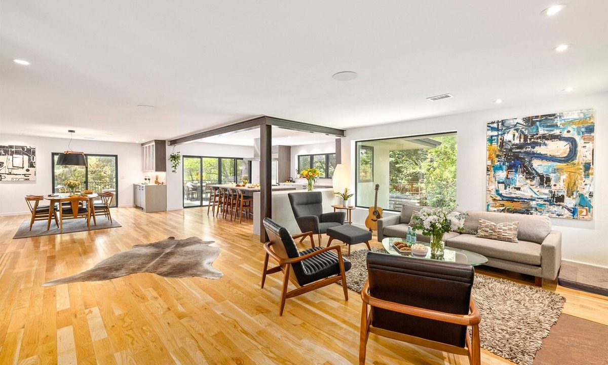 Melody Heights House | Chic Home with Deck, Pool Table & Prime Location