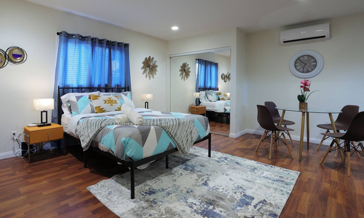 Park Mesa Heights Apartment | Chic LA Studio Oasis near LAX, SoFi, USC, DTLA