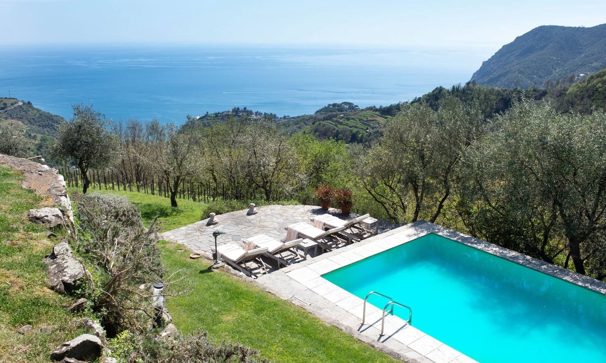 Cinque Terre Villa | Chiostro - Three Bedroom Villa, Sleeps 6
