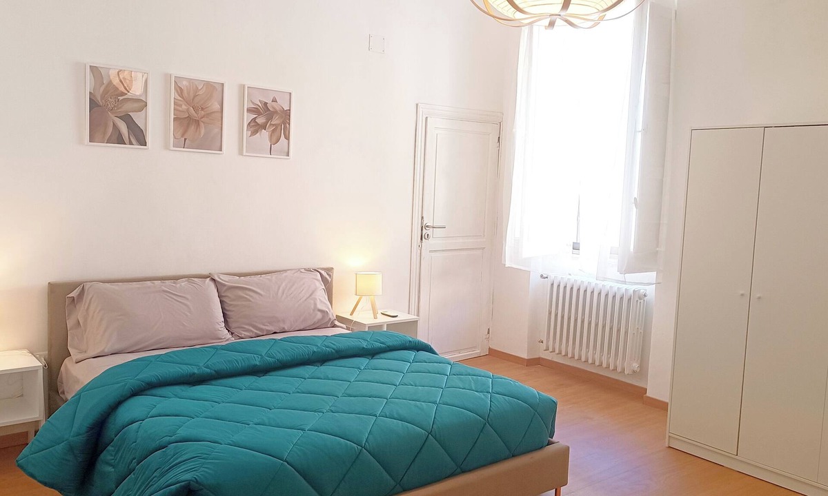 Sulmona Apartment | Civico 16 Guest House - a short walk from the center