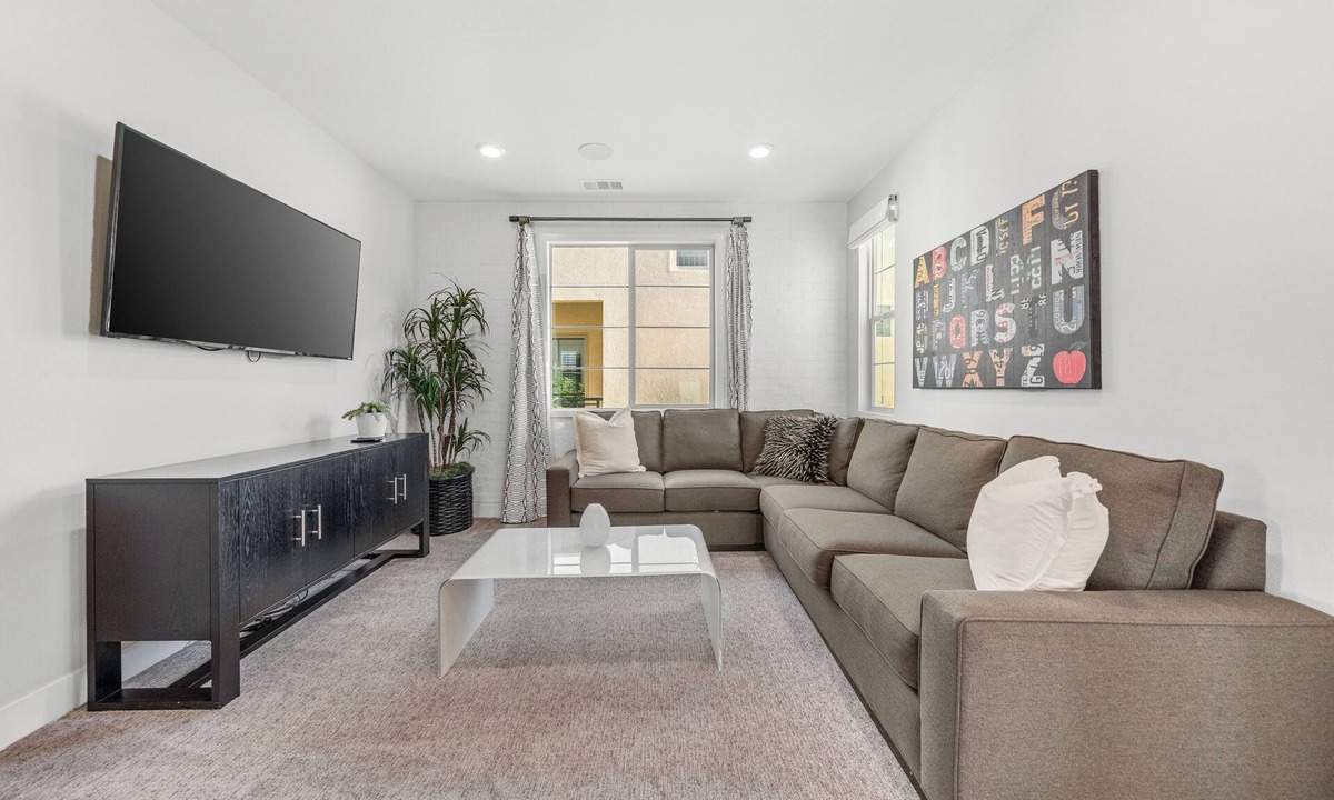 Cypress Village Condo | Comfortable 3BR ｜Relaxing Patio｜Family-Friendly｜Close to Park & Pool#9441