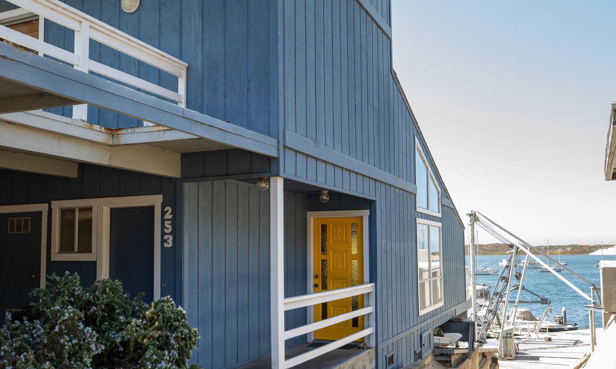 San Luis Obispo County House | Comfortable Waterfront Home in Morro Bay - 30 nights or longer