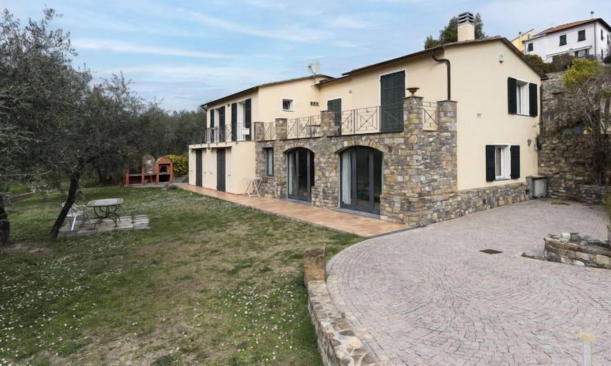 Costa dʼOneglia Apartment | Costadoro by Interhome