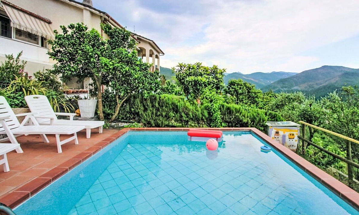Casarza Ligure Apartment | Cosy apartment for 6 guests with private pool, A/C, WIFI, TV and terrace