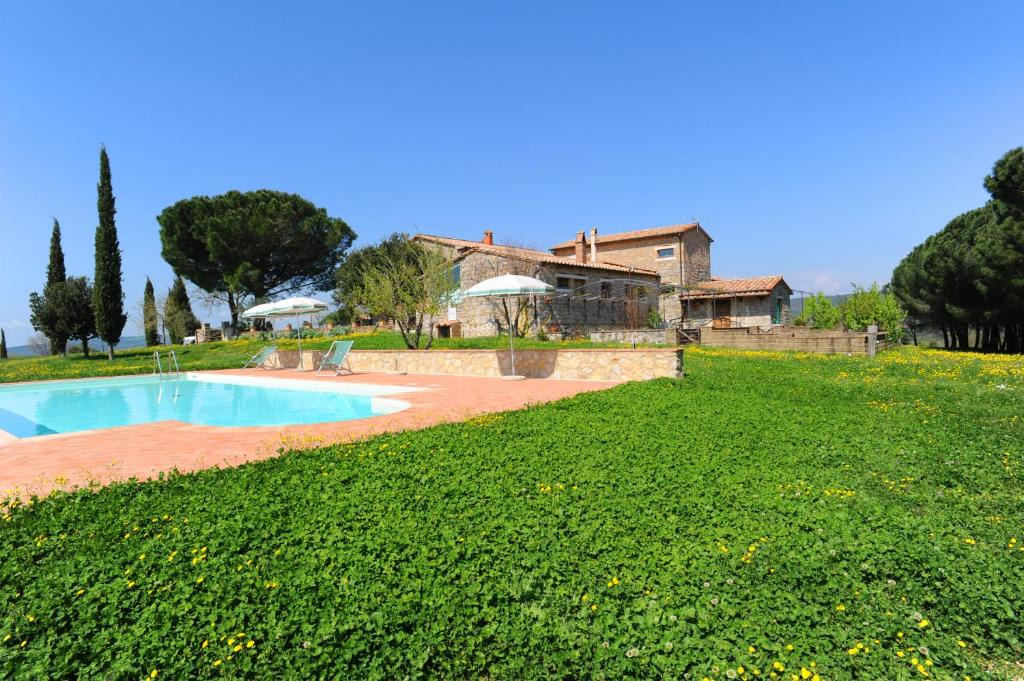 Semproniano House | Country House Montecchio