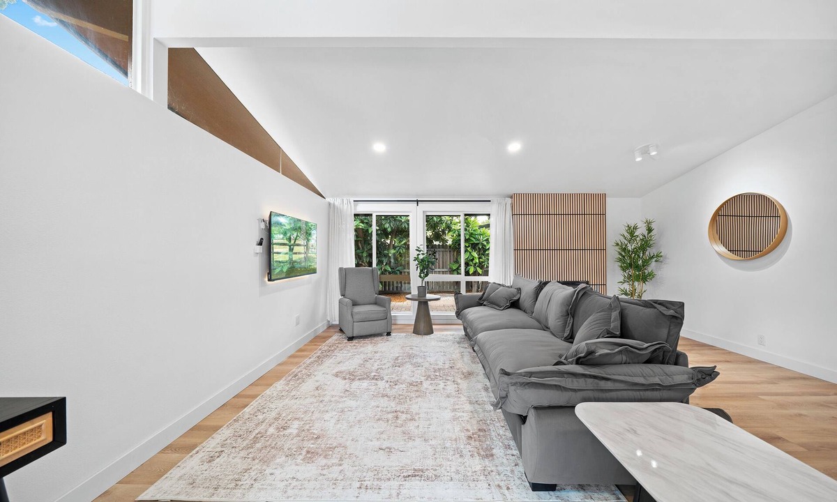 Valle Lindo House | Cozy 2-bedroom house in tranquil Pomona with AC and laundry Free parking