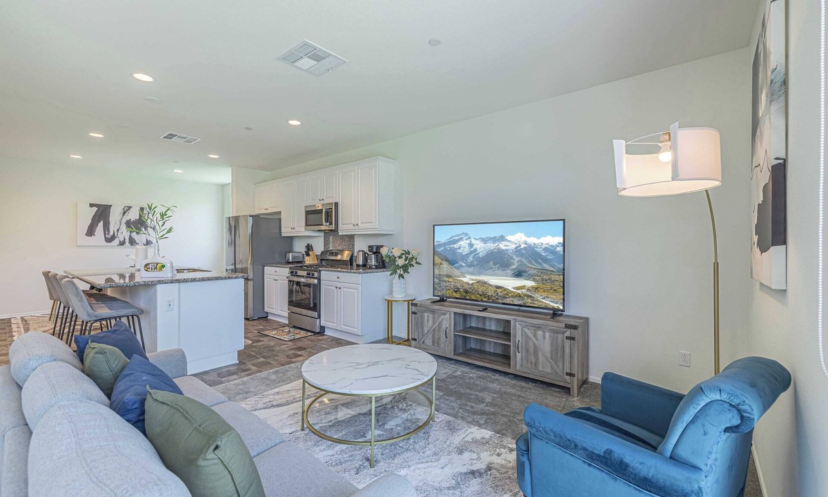 Lancaster House | Cozy Lancaster Getaway｜3BR｜Spacious Yard｜Pet-Friendly & Work-Ready#41589