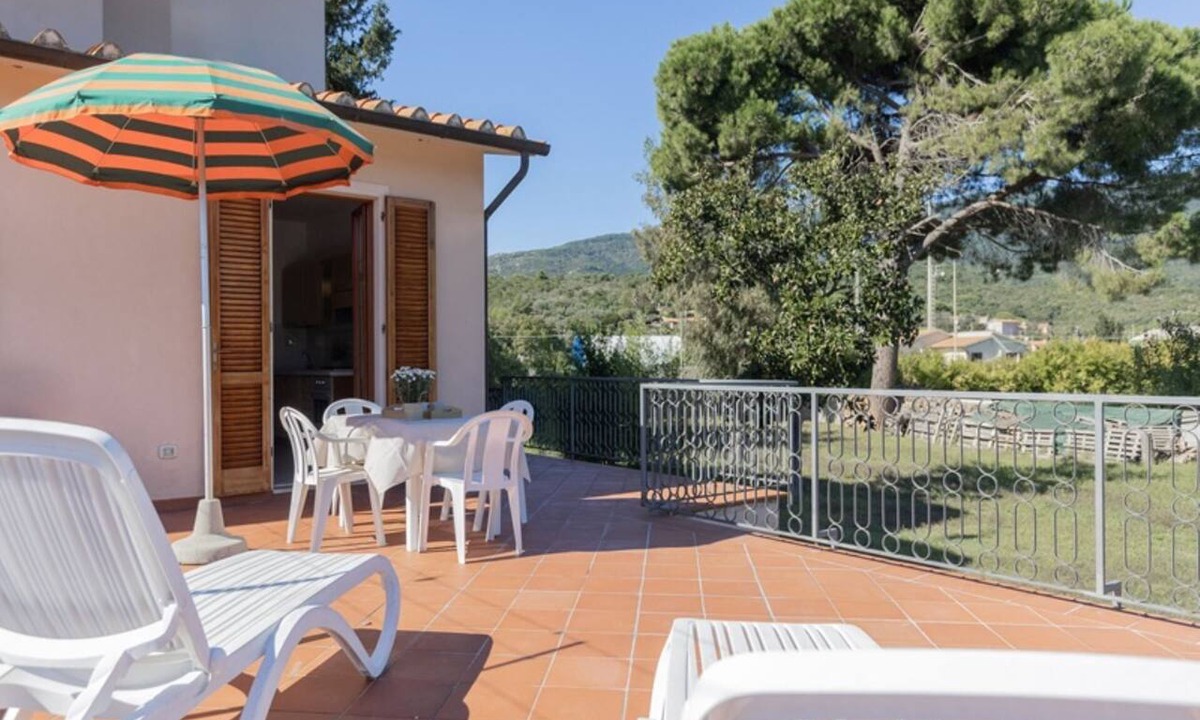 Campo nell'Elba Apartment | Cozy one-bedroom apartment with large terrace