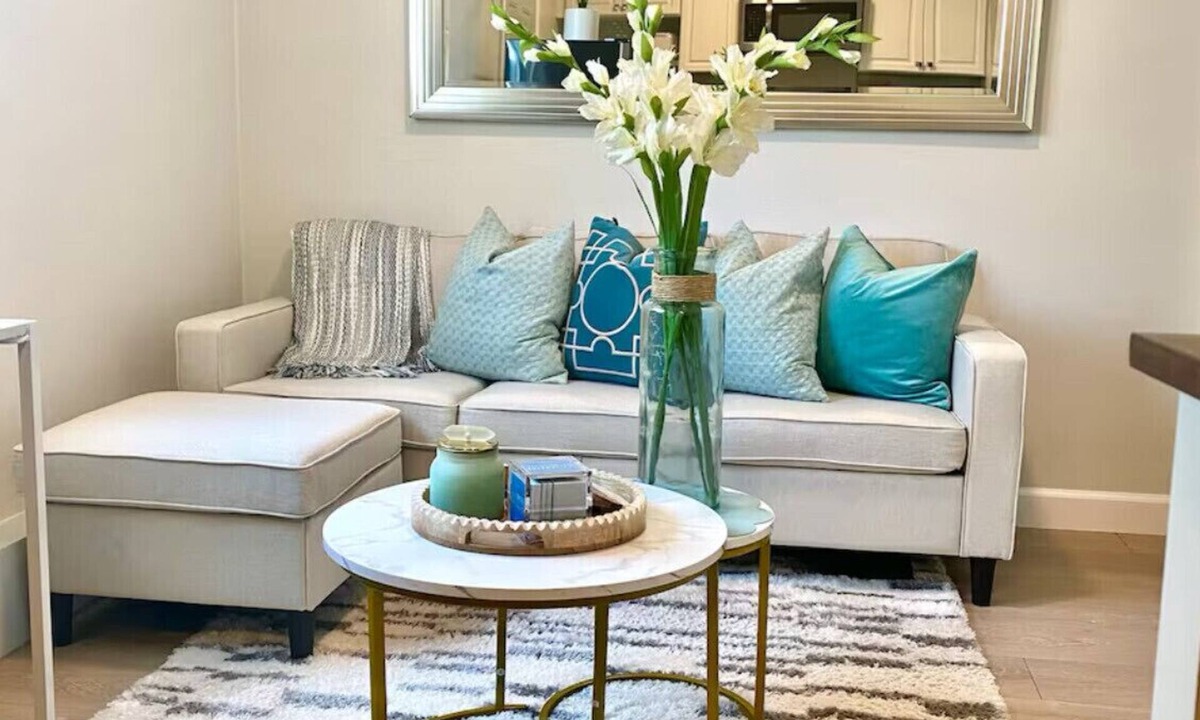 Los Angeles Apartment | Cute, Small Cozy Place with Parking in Los Angeles