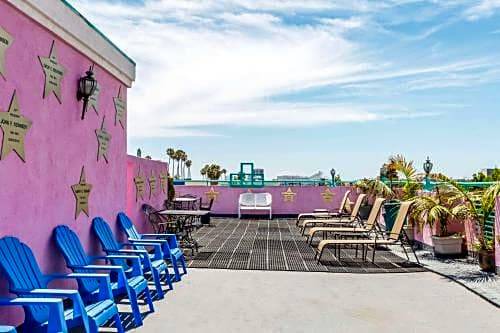 Mid-City Hotel | Days Inn by Wyndham Santa Monica/Los Angeles