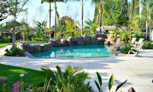 Northwest Anaheim House | Destination #03