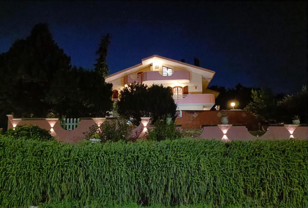 Ripa Teatina Apartment | domus rosada