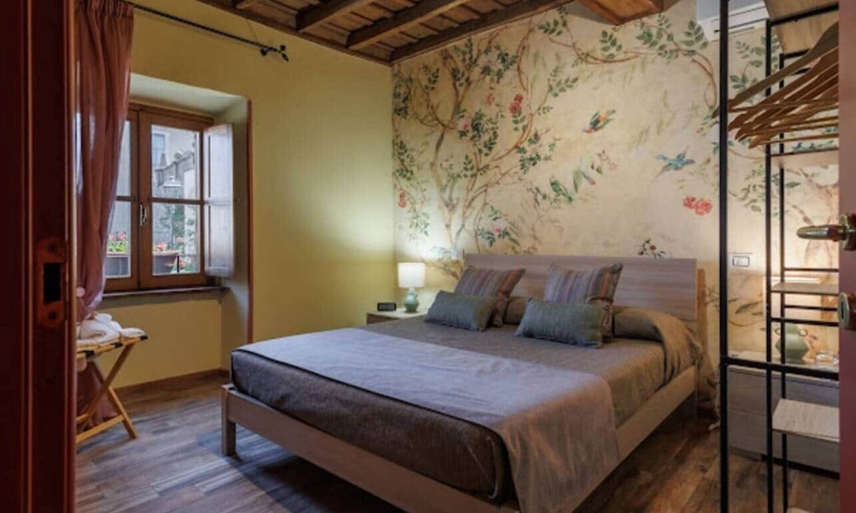 San Martino Al Cimino Bed & Breakfast | Donna Olimpia Room at La Locanda Cistercense
