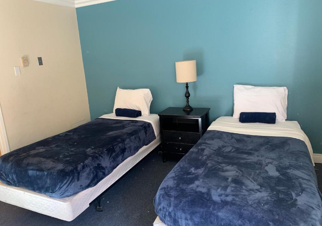 Pico - Robertson Apartment | Double Bed Hotel Style Suite-B04