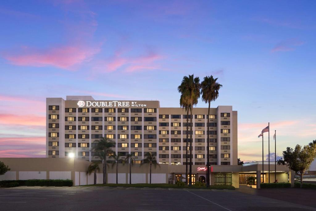 Norwalk Hotel | DoubleTree by Hilton Los Angeles Norwalk