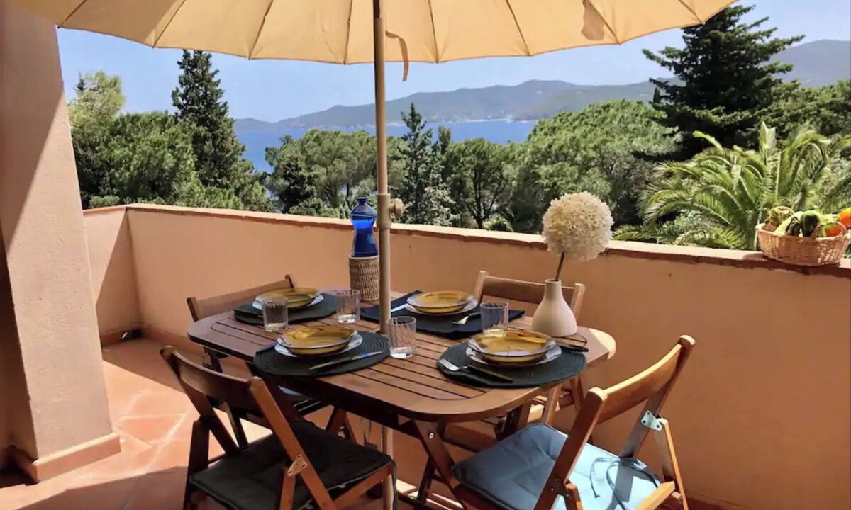 Bagno-Sprizze House | Duplex apartment with sea view, 50 meters from the beach